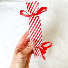 Load image into Gallery viewer, Revive Perfume Christmas Cracker